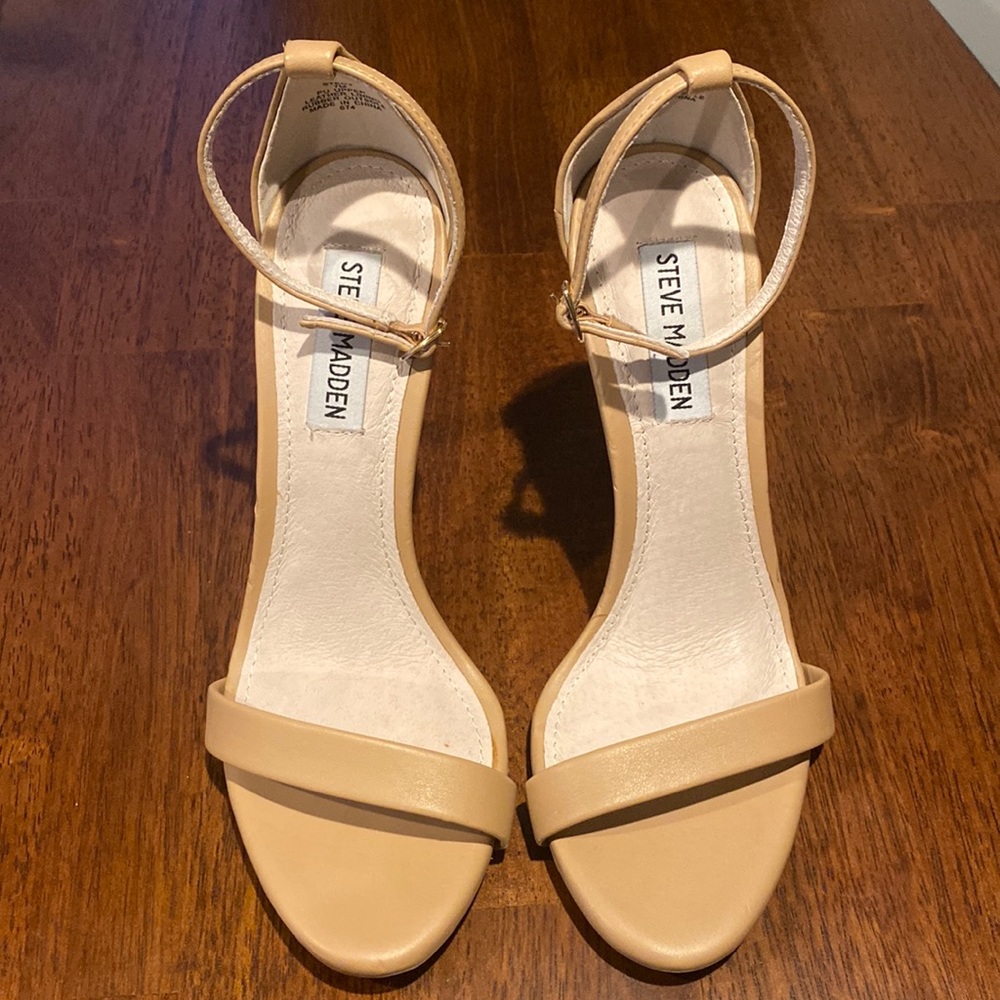 Steve Madden Nude Heels